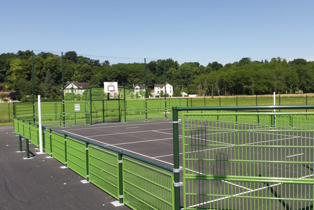 Prestations d’entretien – terrain de sport L'Entretien chez Créavert